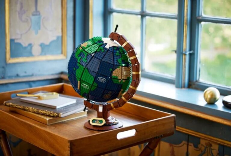 Il regalo perfetto per i fan dei viaggi? Il set Lego Mappamondo da 2.585 pezzi!