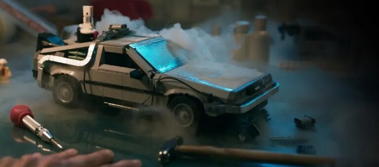 Il nuovo set LEGO Ritorno al Futuro DeLorean è in arrivo il 1 aprile