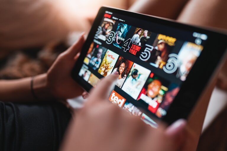 Netflix abbonamento base con pubblicità