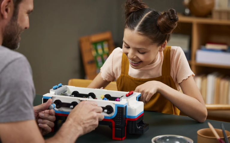 Facciamo una partita a biliardino? Sì, ma prima lo costruiamo! Novità Lego