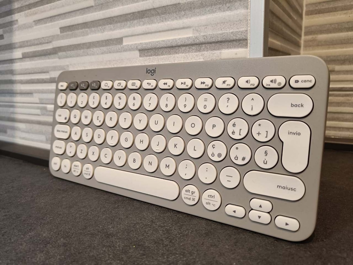 Tastiera Logitech K380