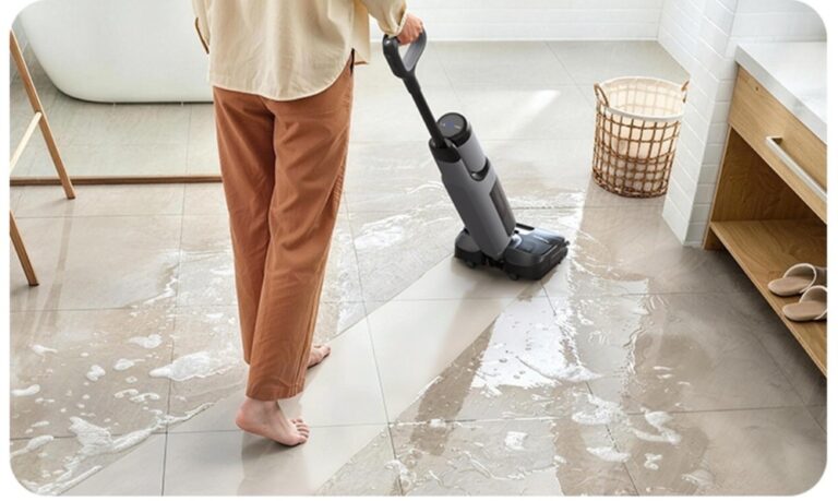 Tineco FLOOR ONE i5 Stretch: aspirapolvere e lavapavimenti con sensore iLoop e design 180° disponibile con coupon